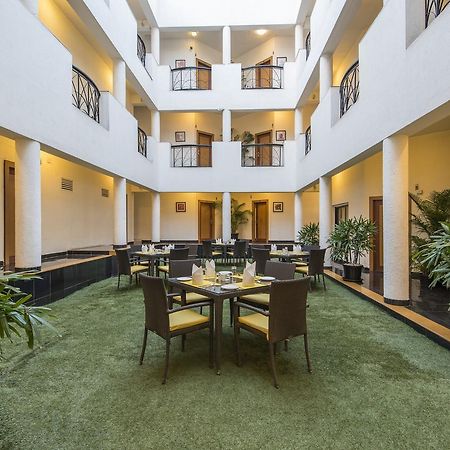 Hotel Phoenix Koregaon Park Pune Ngoại thất bức ảnh