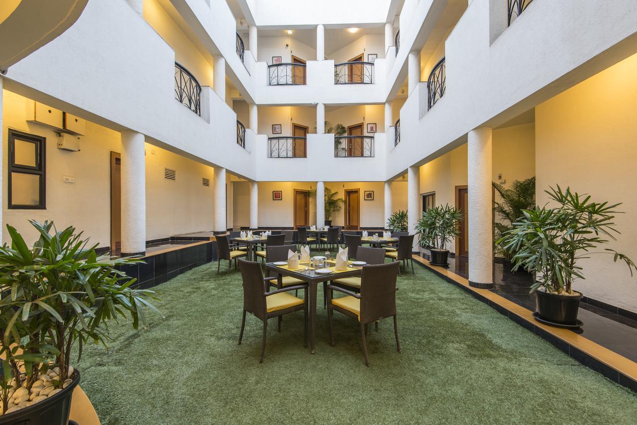 Hotel Phoenix Koregaon Park Pune Ngoại thất bức ảnh