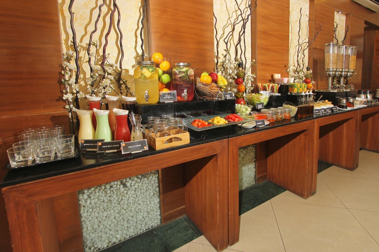 Hotel Phoenix Koregaon Park Pune Ngoại thất bức ảnh