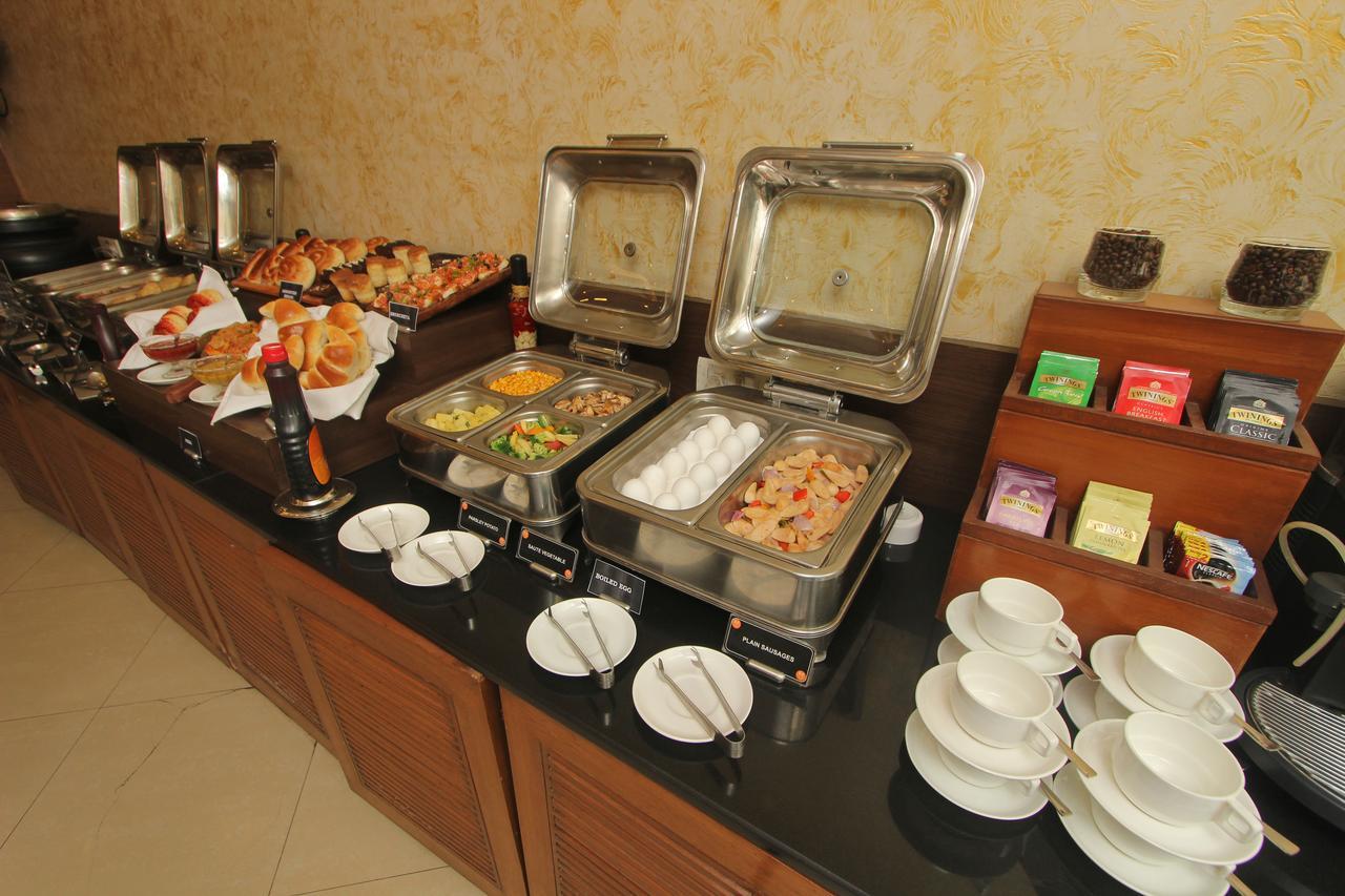 Hotel Phoenix Koregaon Park Pune Ngoại thất bức ảnh