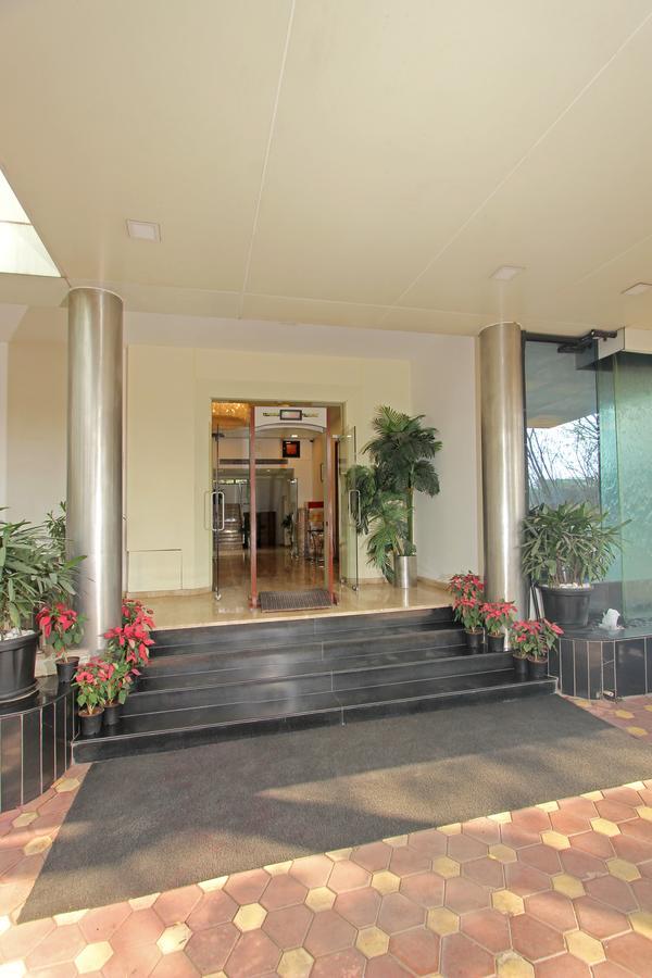 Hotel Phoenix Koregaon Park Pune Ngoại thất bức ảnh