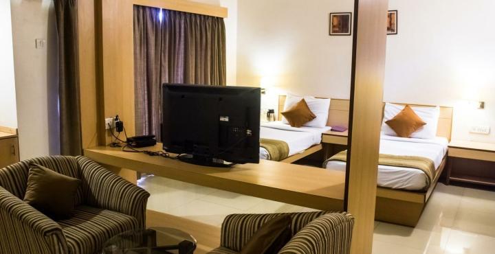 Hotel Phoenix Koregaon Park Pune Ngoại thất bức ảnh