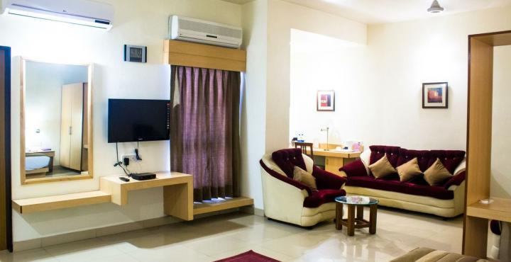 Hotel Phoenix Koregaon Park Pune Ngoại thất bức ảnh
