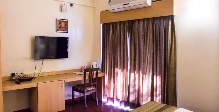 Hotel Phoenix Koregaon Park Pune Ngoại thất bức ảnh